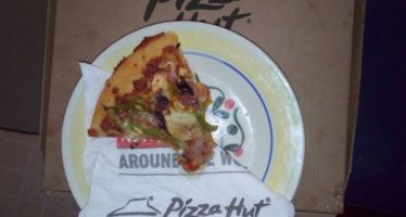 REVIEW: A Year On And Achimota Retail Centre’s Pizza Hut Has Commendably Transformed; The Med Pan Feta Vegetarian Pizza Is My New Bundle of Joy